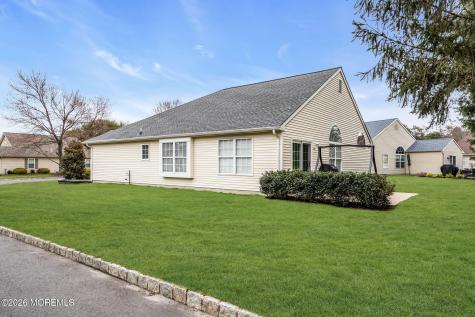 22 Woodspring Lane Whiting NJ 08759