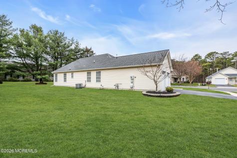 22 Woodspring Lane Whiting NJ 08759