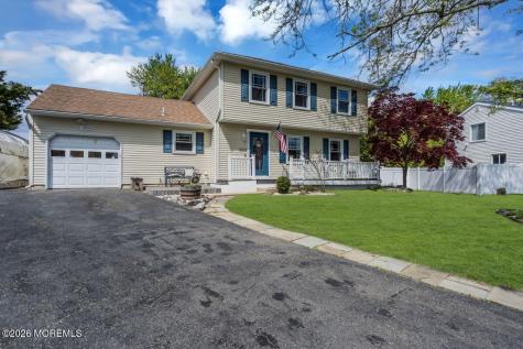 1058 Torremolinos Court Toms River NJ 08753