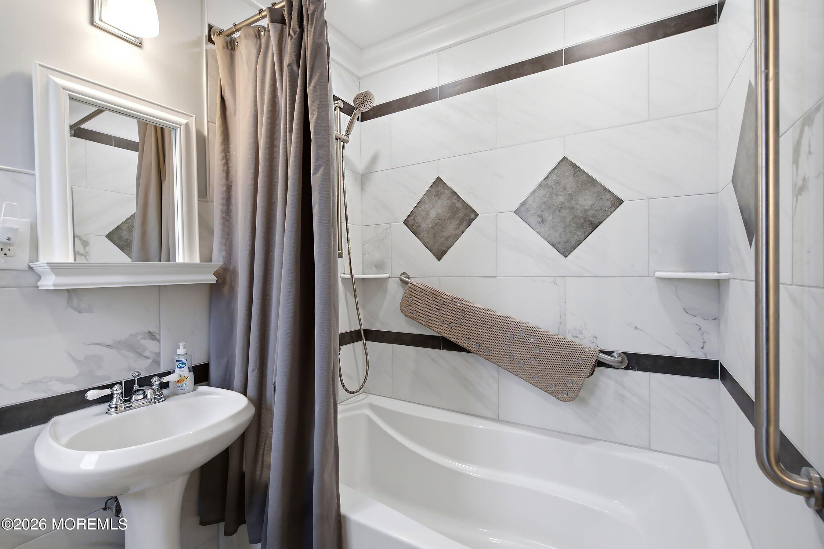 10 George Avenue Monroe NJ 08831