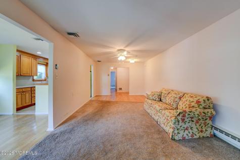 40 Sidney Court Brick NJ 08723