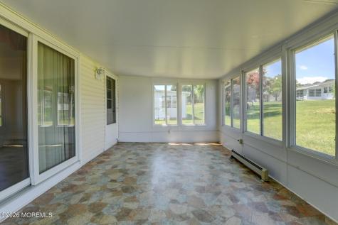 40 Sidney Court Brick NJ 08723