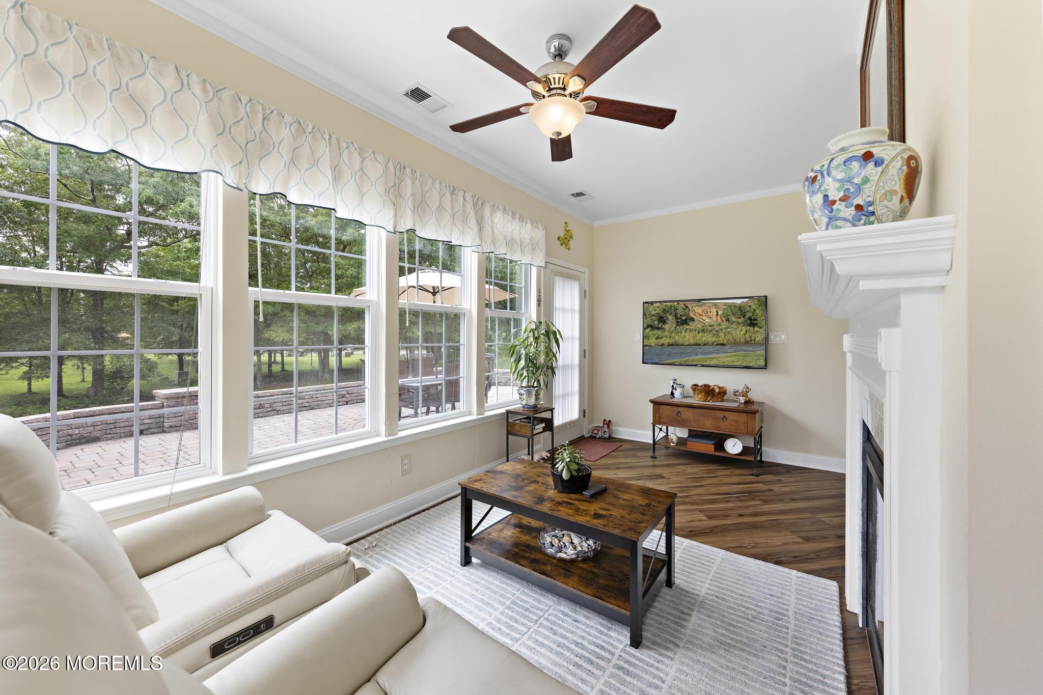 21 Honeysuckle Drive Manahawkin NJ 08050