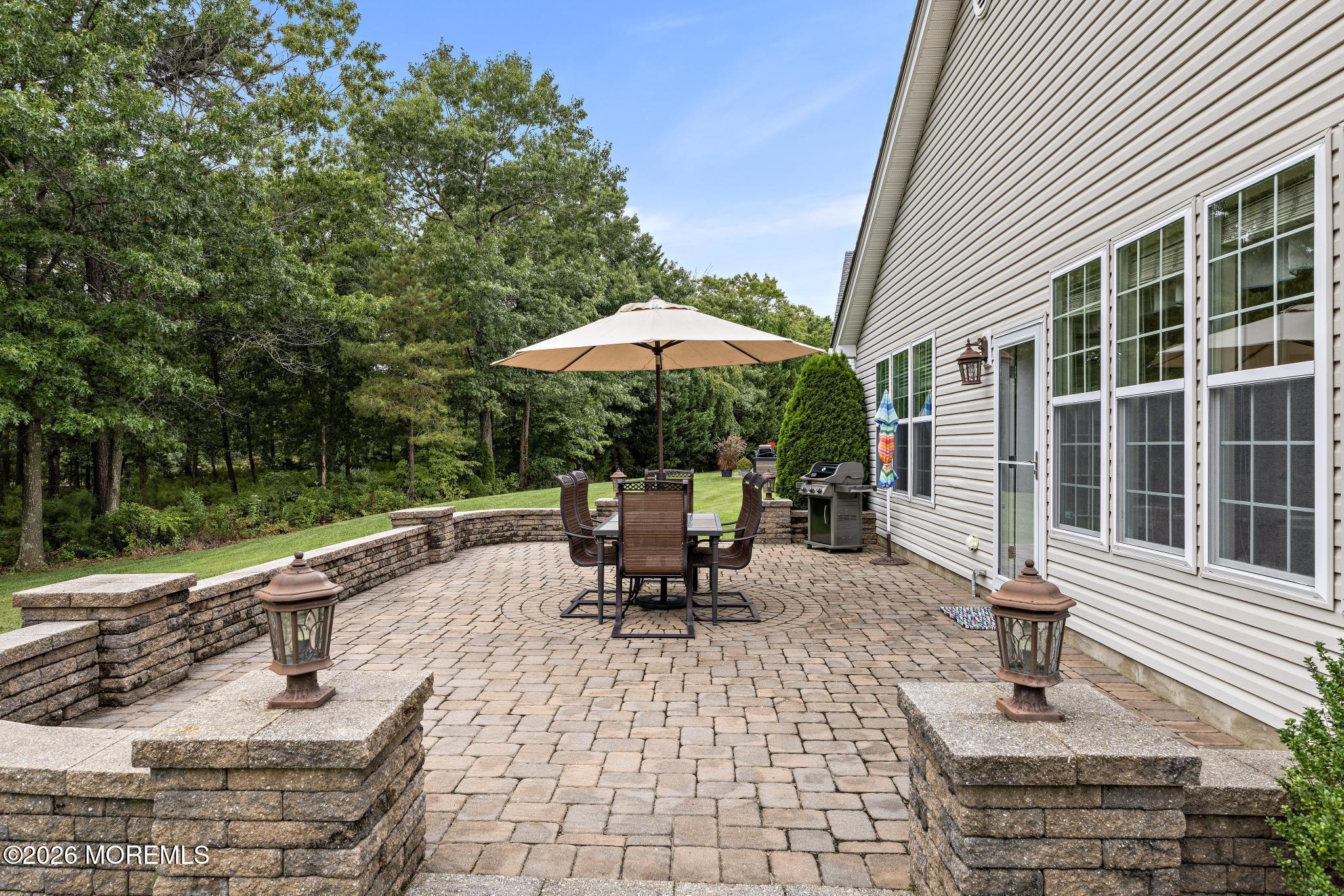 21 Honeysuckle Drive Manahawkin NJ 08050