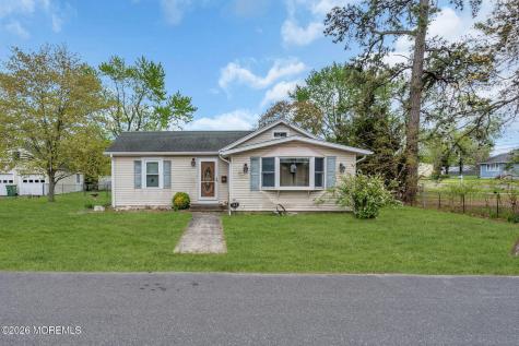 145 Cable Avenue Beachwood NJ 08722