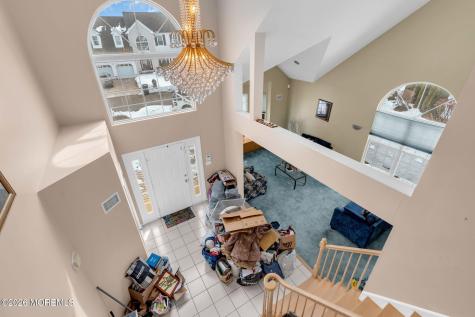 18 Lysbeth Lane Matawan NJ 07747