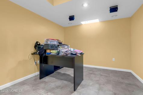 18 Lysbeth Lane Matawan NJ 07747