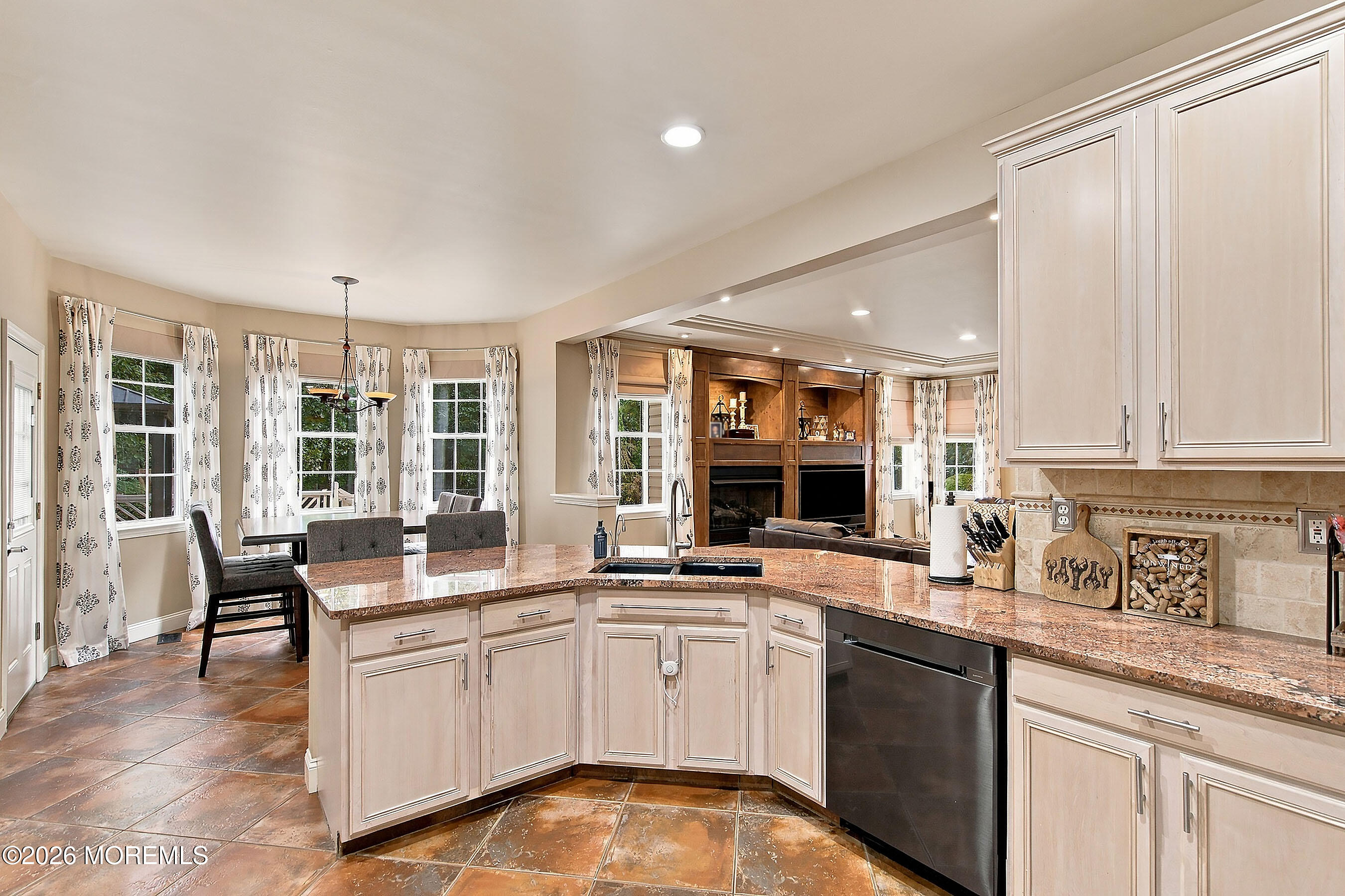 4 Brittany Lane Jackson NJ 08527