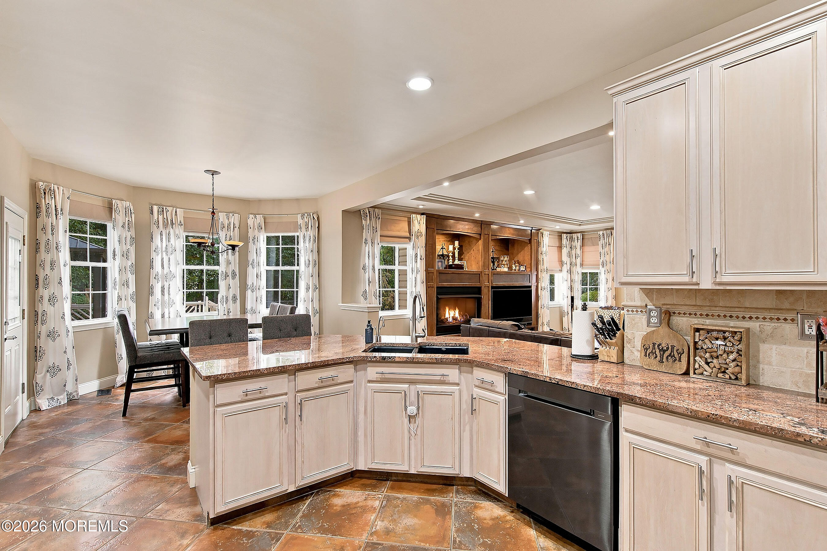 4 Brittany Lane Jackson NJ 08527