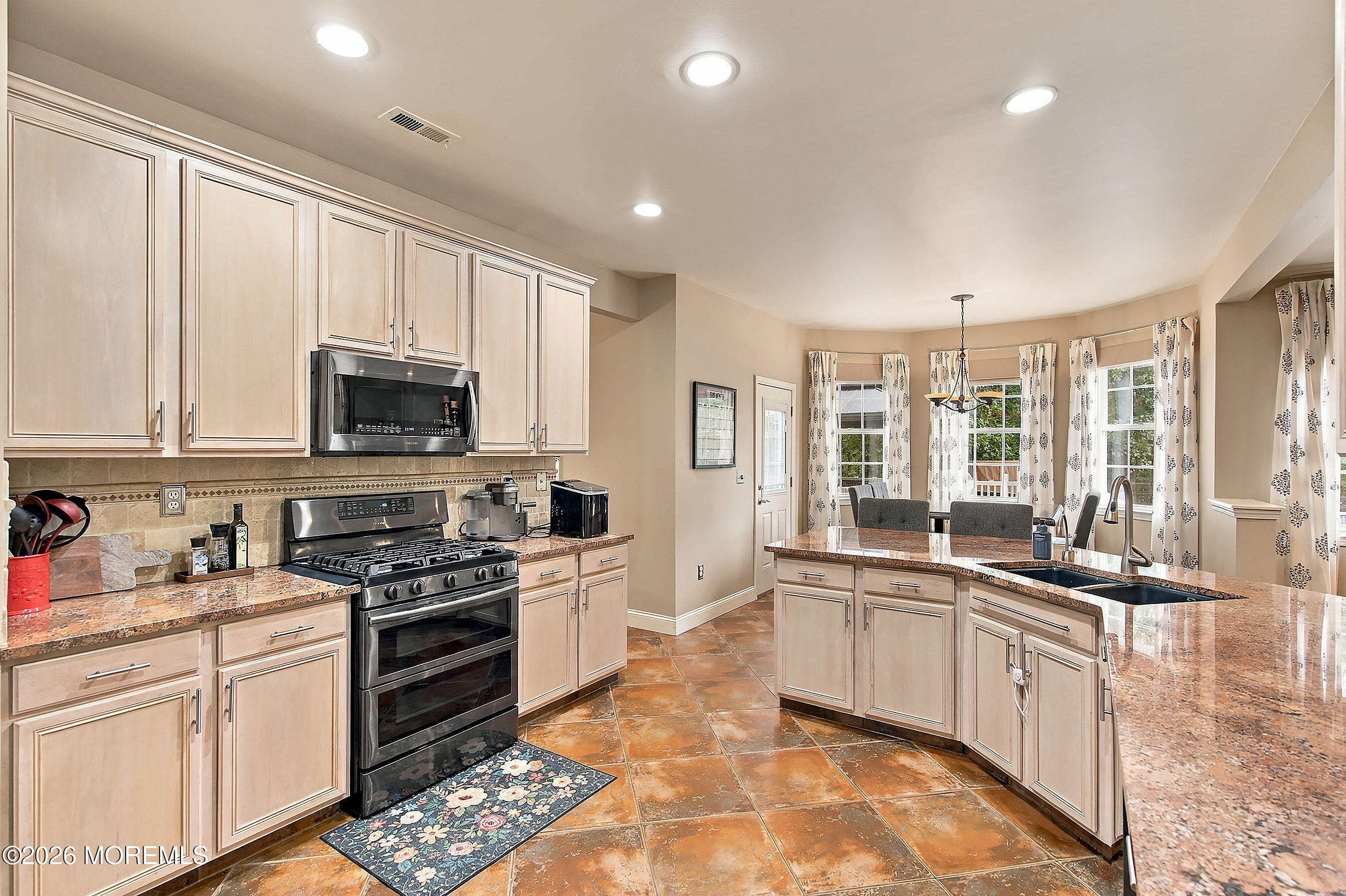 4 Brittany Lane Jackson NJ 08527
