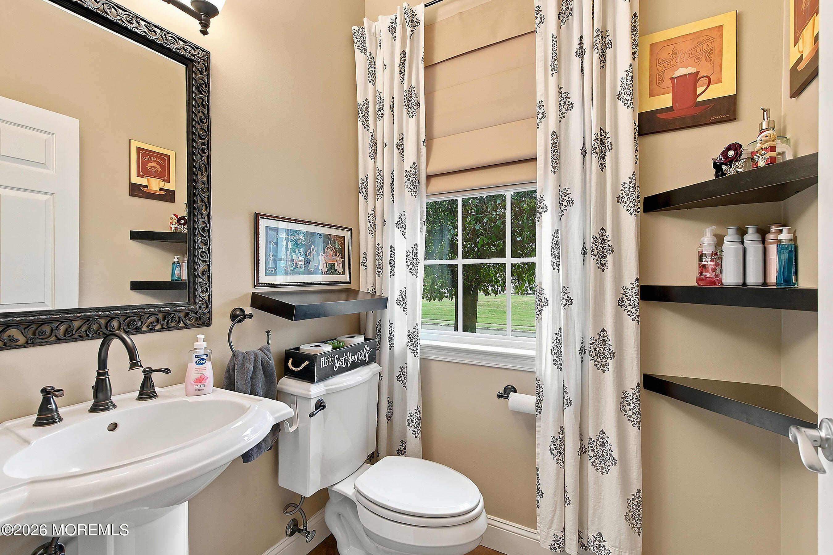 4 Brittany Lane Jackson NJ 08527