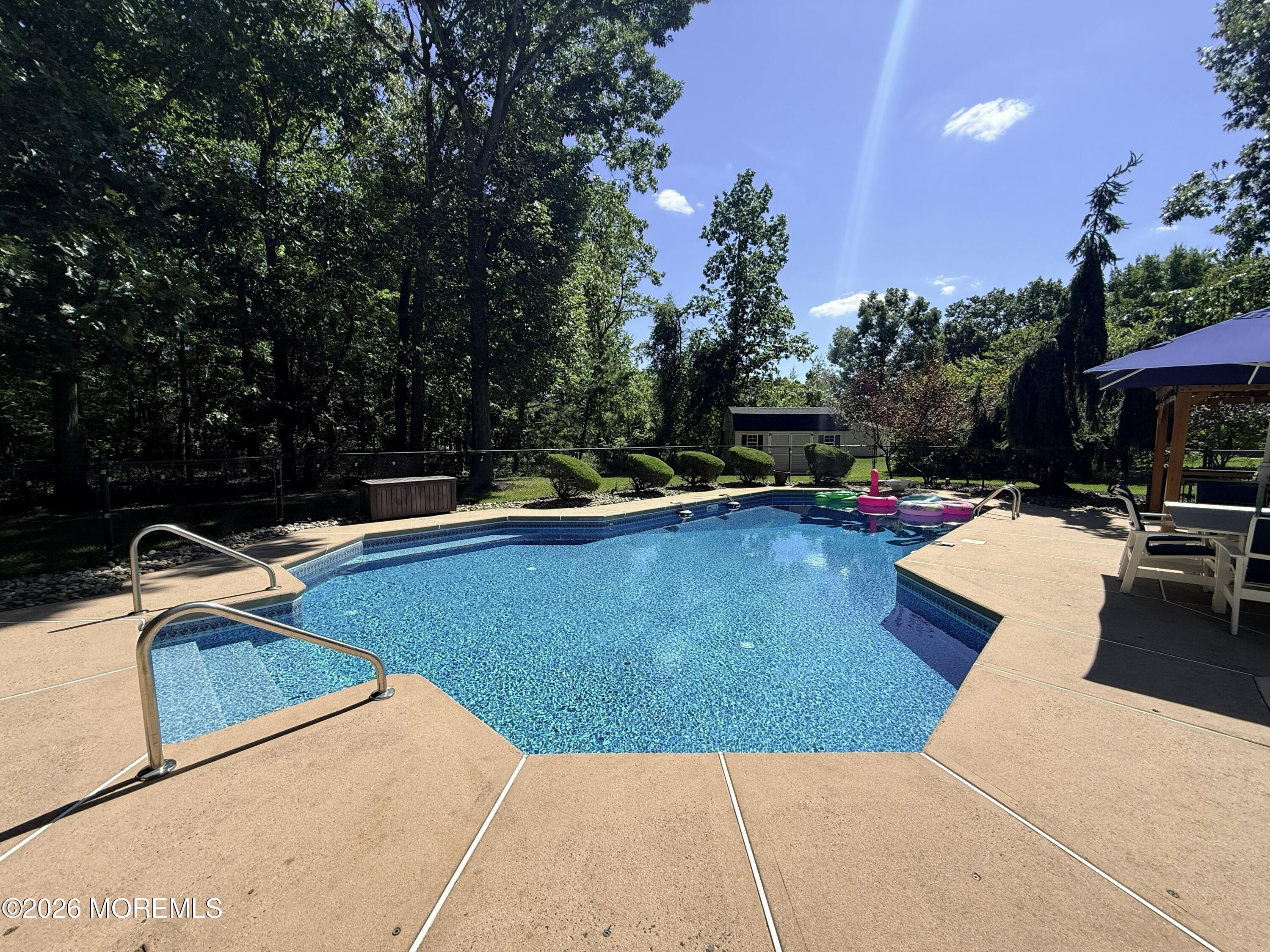 4 Brittany Lane Jackson NJ 08527