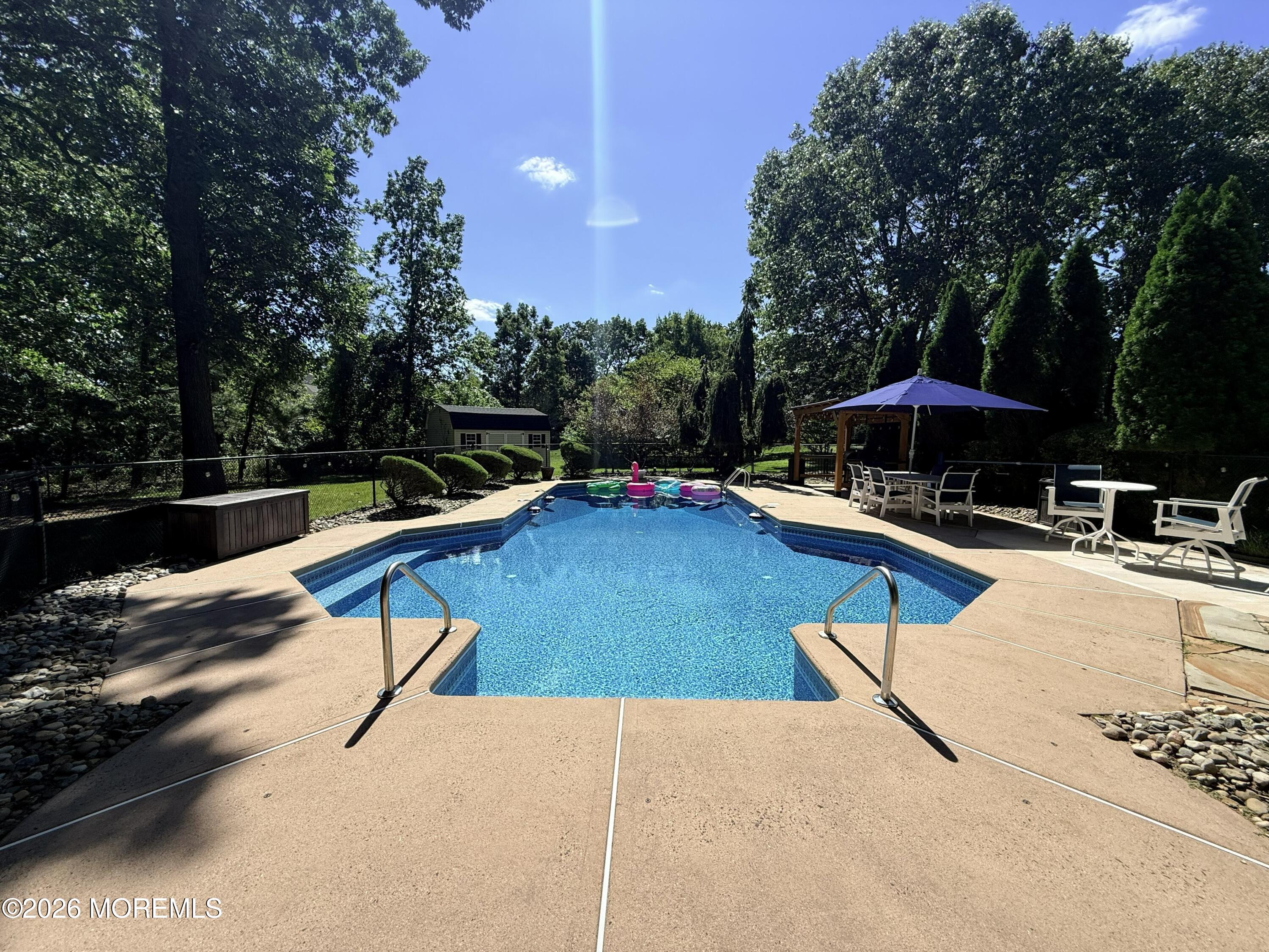 4 Brittany Lane Jackson NJ 08527