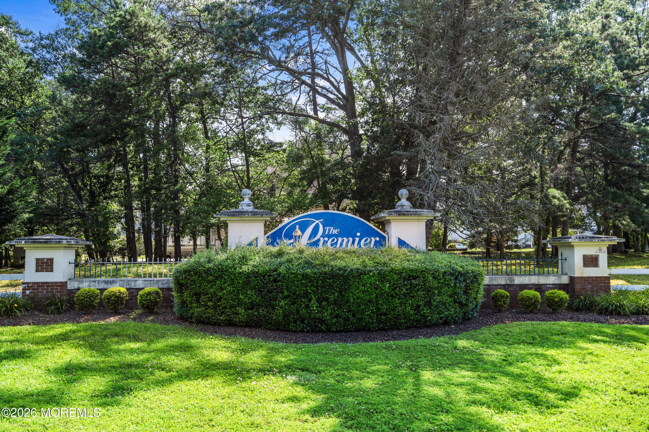 4 Brittany Lane Jackson NJ 08527