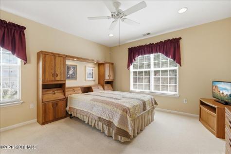 74 Pond View Circle Barnegat NJ 08005