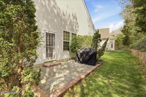 74 Pond View Circle Barnegat NJ 08005
