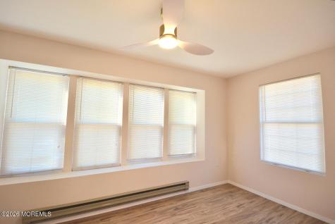 8 Abbey Lane Manchester NJ 08759