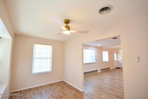 8 Abbey Lane Manchester NJ 08759