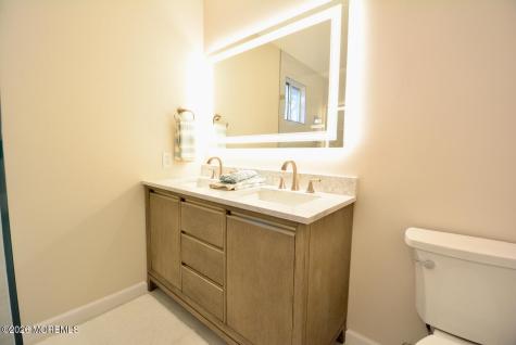 8 Abbey Lane Manchester NJ 08759