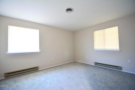8 Abbey Lane Manchester NJ 08759