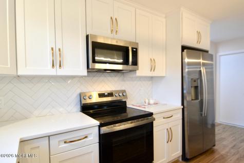 8 Abbey Lane Manchester NJ 08759