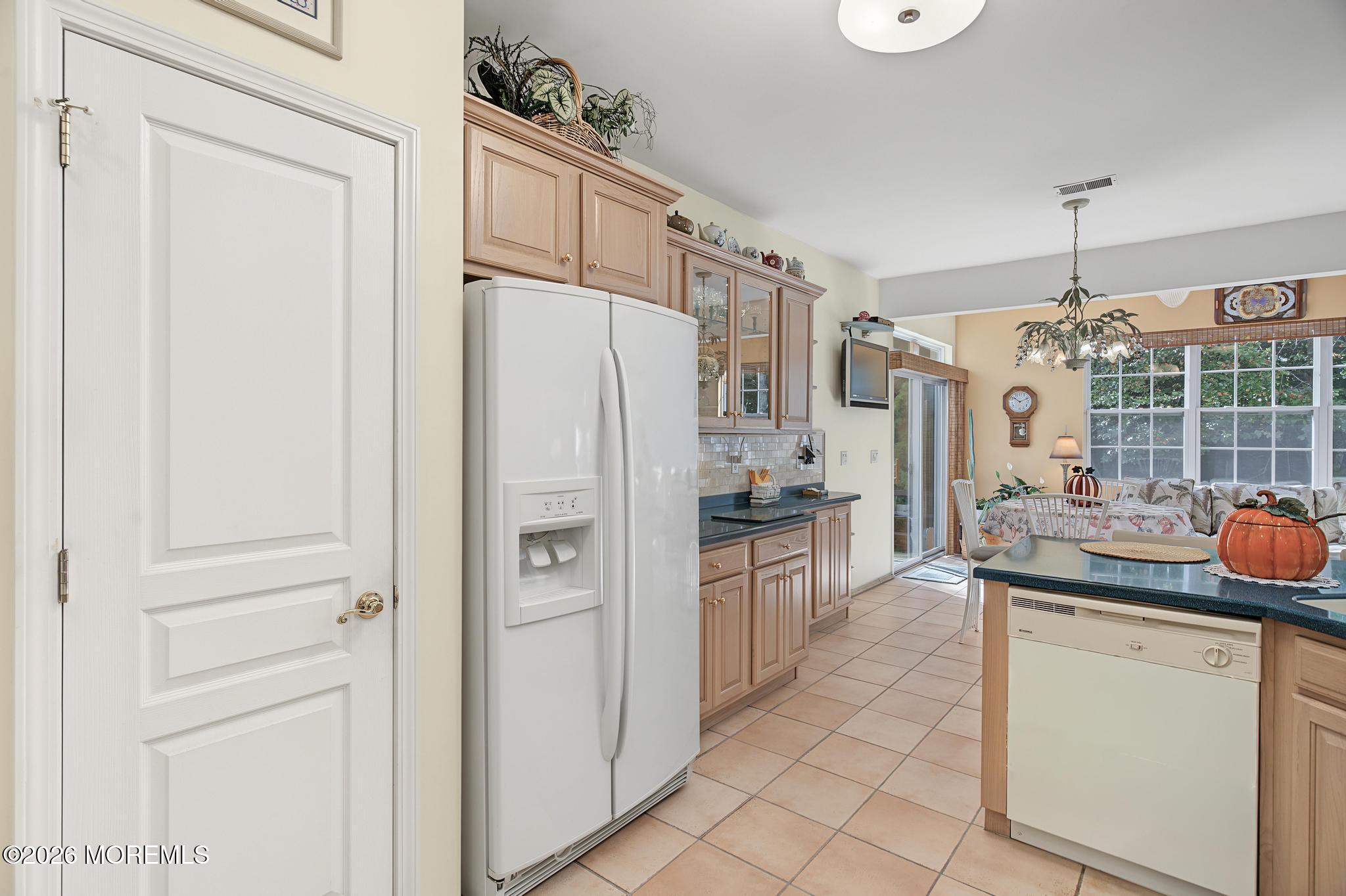 18 Pier Point Tuckerton NJ 08087