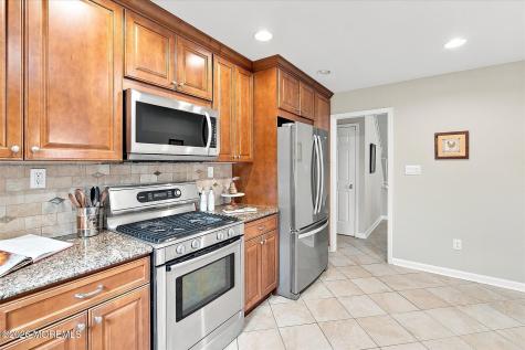 105 Augusta Drive Lincroft NJ 07738