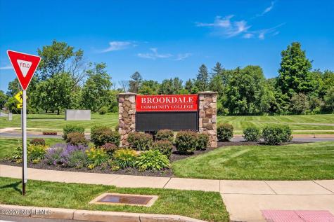 105 Augusta Drive Lincroft NJ 07738