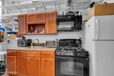 110 Miller Road Lakewood NJ 08701
