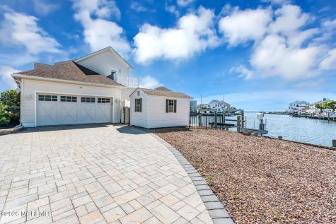 30 Peaksail Drive Bayville NJ 08721