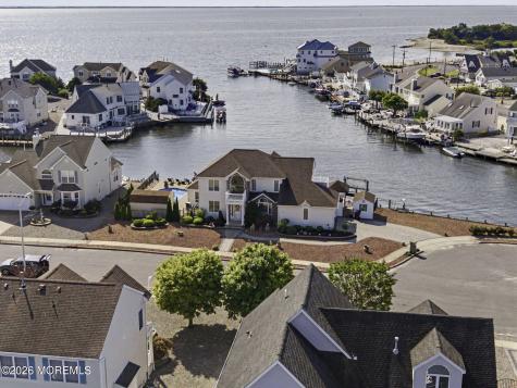 30 Peaksail Drive Bayville NJ 08721