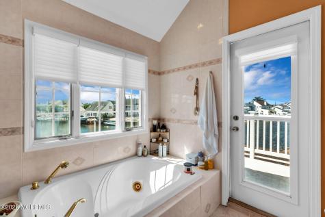 30 Peaksail Drive Bayville NJ 08721