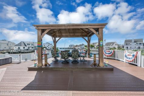 30 Peaksail Drive Bayville NJ 08721