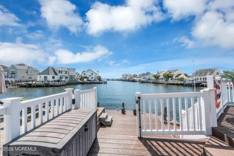 30 Peaksail Drive Bayville NJ 08721