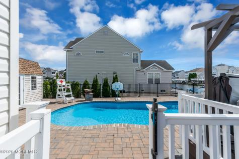 30 Peaksail Drive Bayville NJ 08721