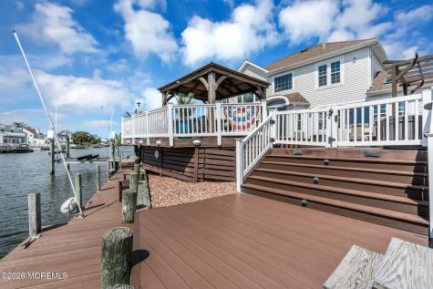 30 Peaksail Drive Bayville NJ 08721