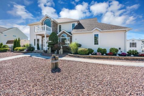30 Peaksail Drive Bayville NJ 08721