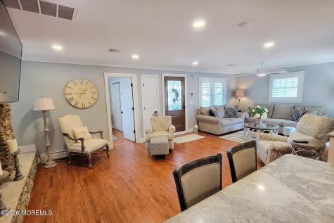 8 New Brunswick Avenue Lavallette NJ 08735