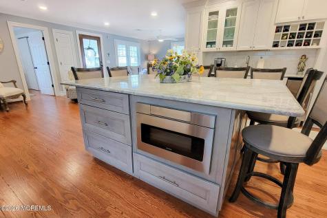 8 New Brunswick Avenue Lavallette NJ 08735