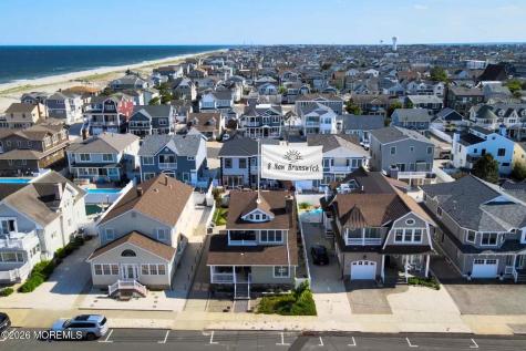 8 New Brunswick Avenue Lavallette NJ 08735