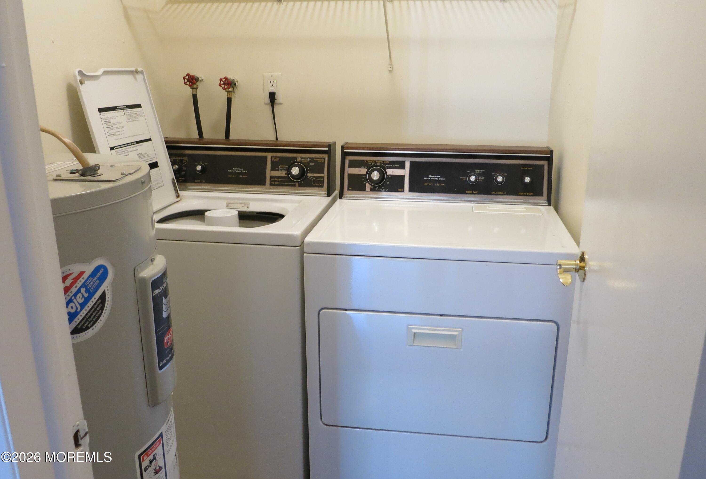 24 E Meadow Green Circle Manalapan NJ 07726