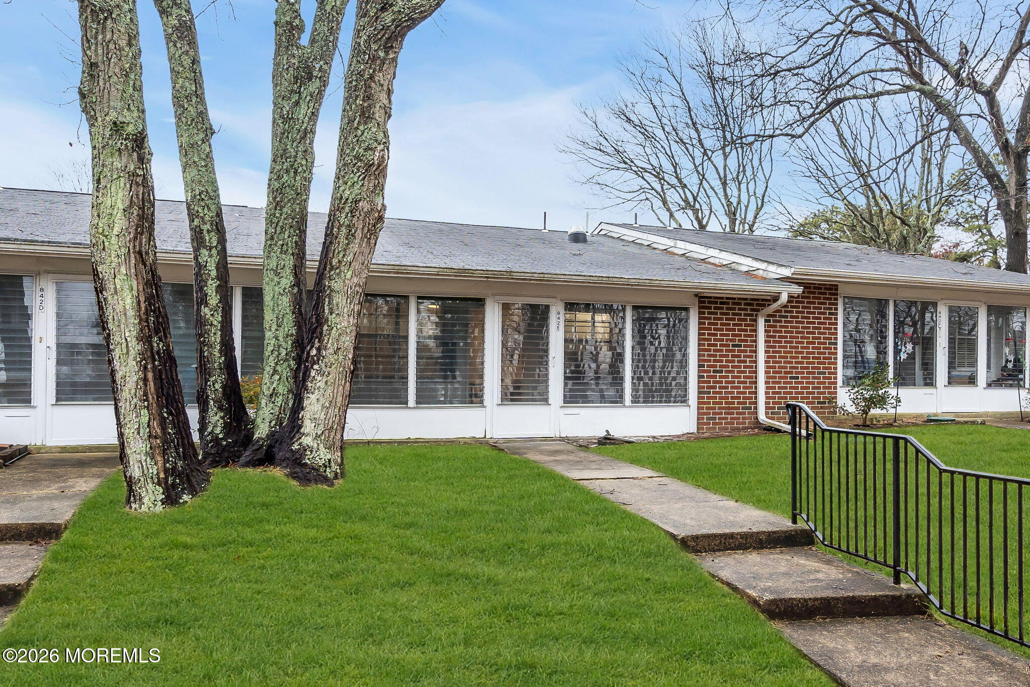 842E Inverness Court Lakewood NJ 08701