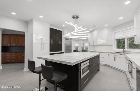 284 Park Avenue Oakhurst NJ 07755