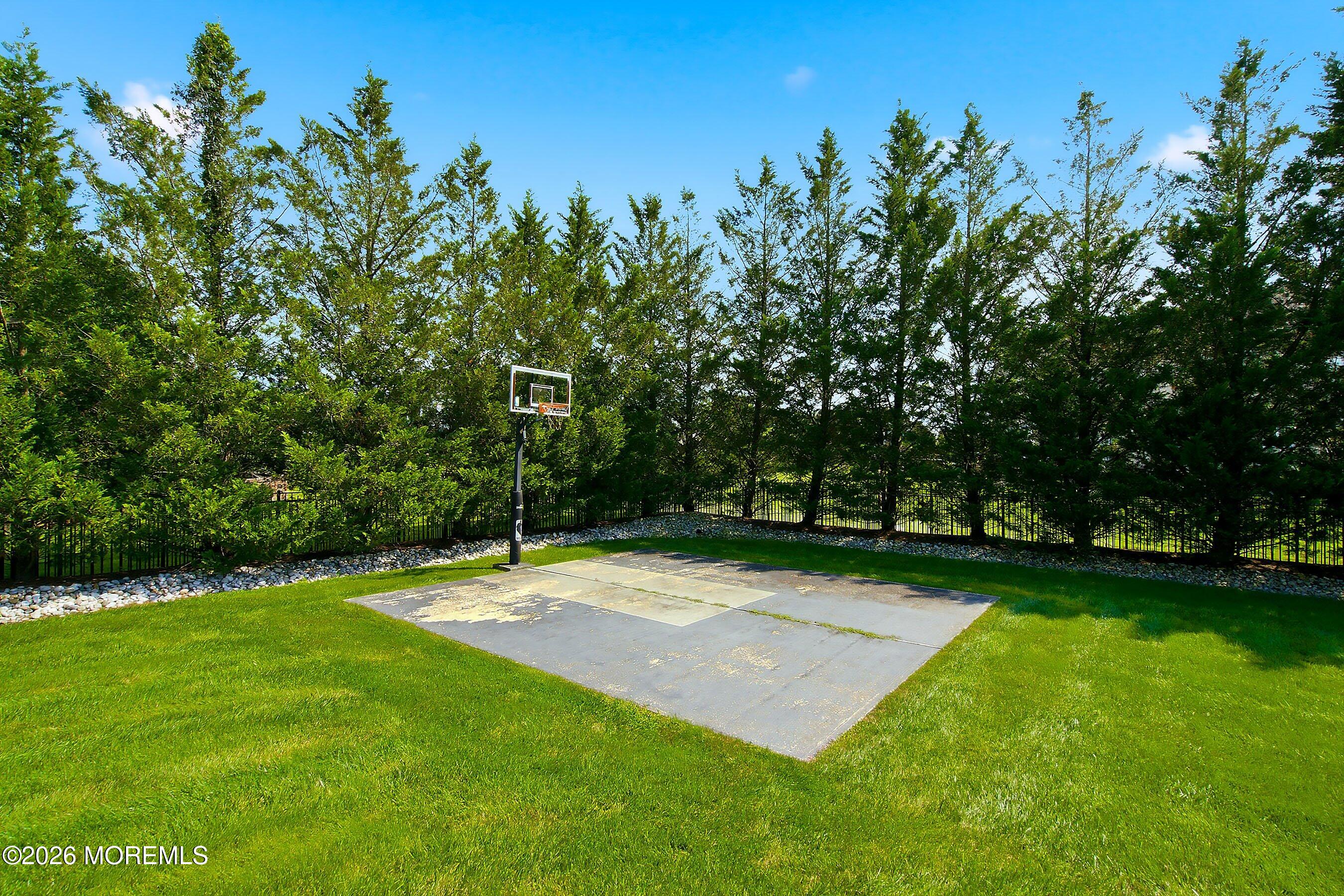 6 Courtney Court Freehold NJ 07728