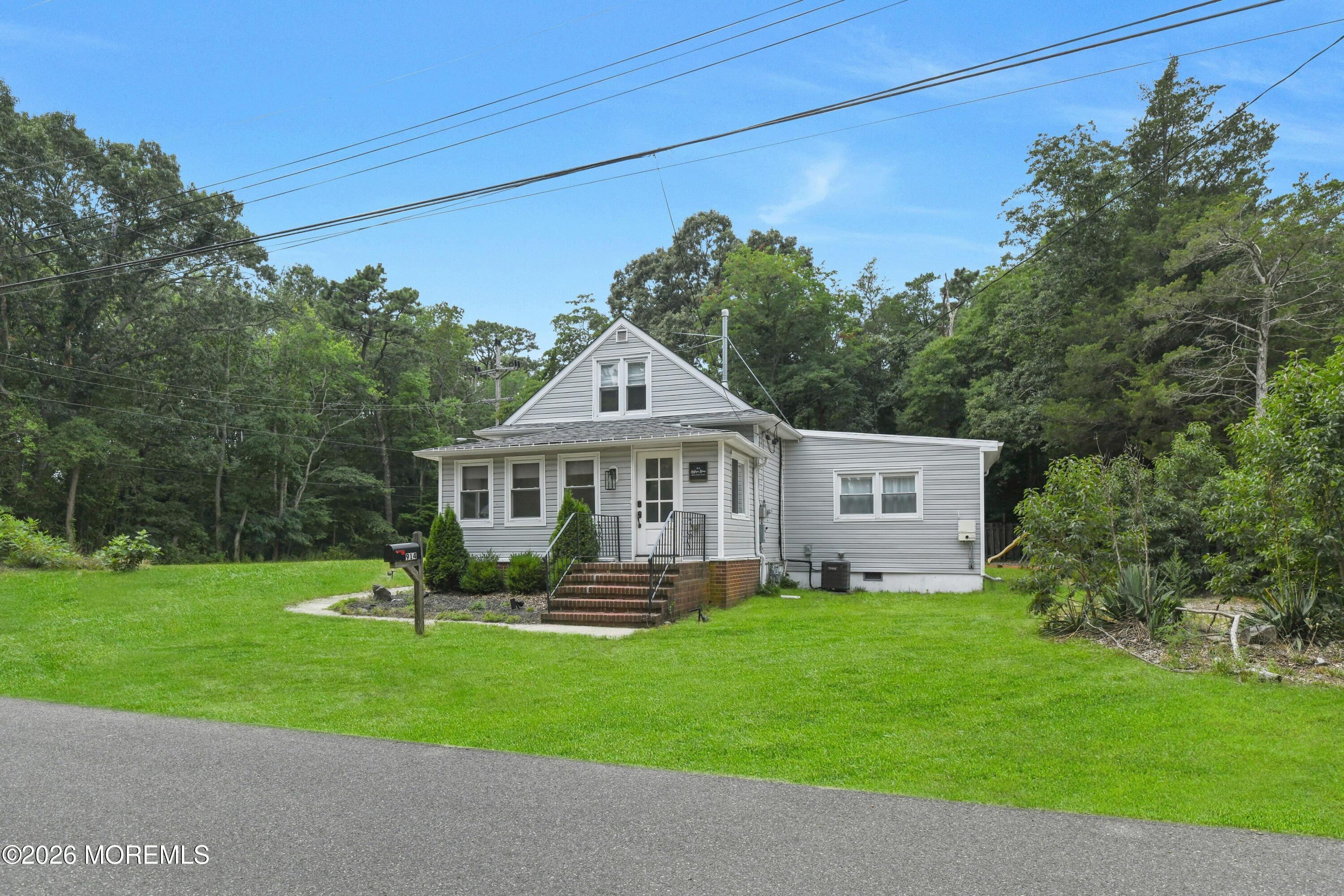 914 Anglesea Avenue Bayville NJ 08721