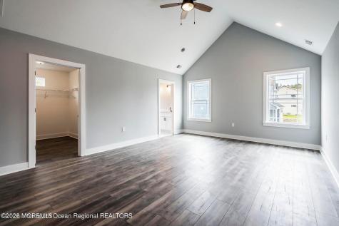 751 Leeward Avenue Beachwood NJ 08722