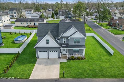 751 Leeward Avenue Beachwood NJ 08722
