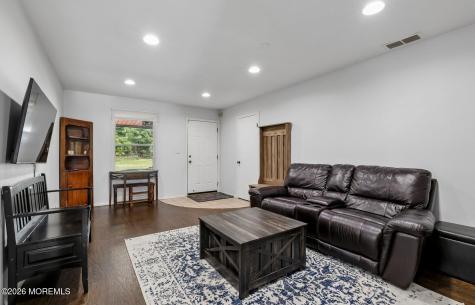 87 New Monmouth Road Middletown NJ 07748