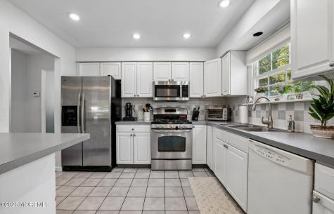 87 New Monmouth Road Middletown NJ 07748