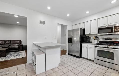 87 New Monmouth Road Middletown NJ 07748